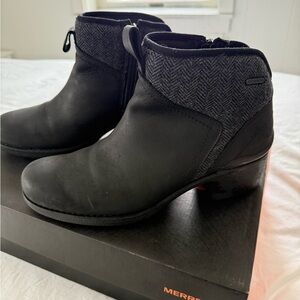 Merrell Women's Black Ankle Boots